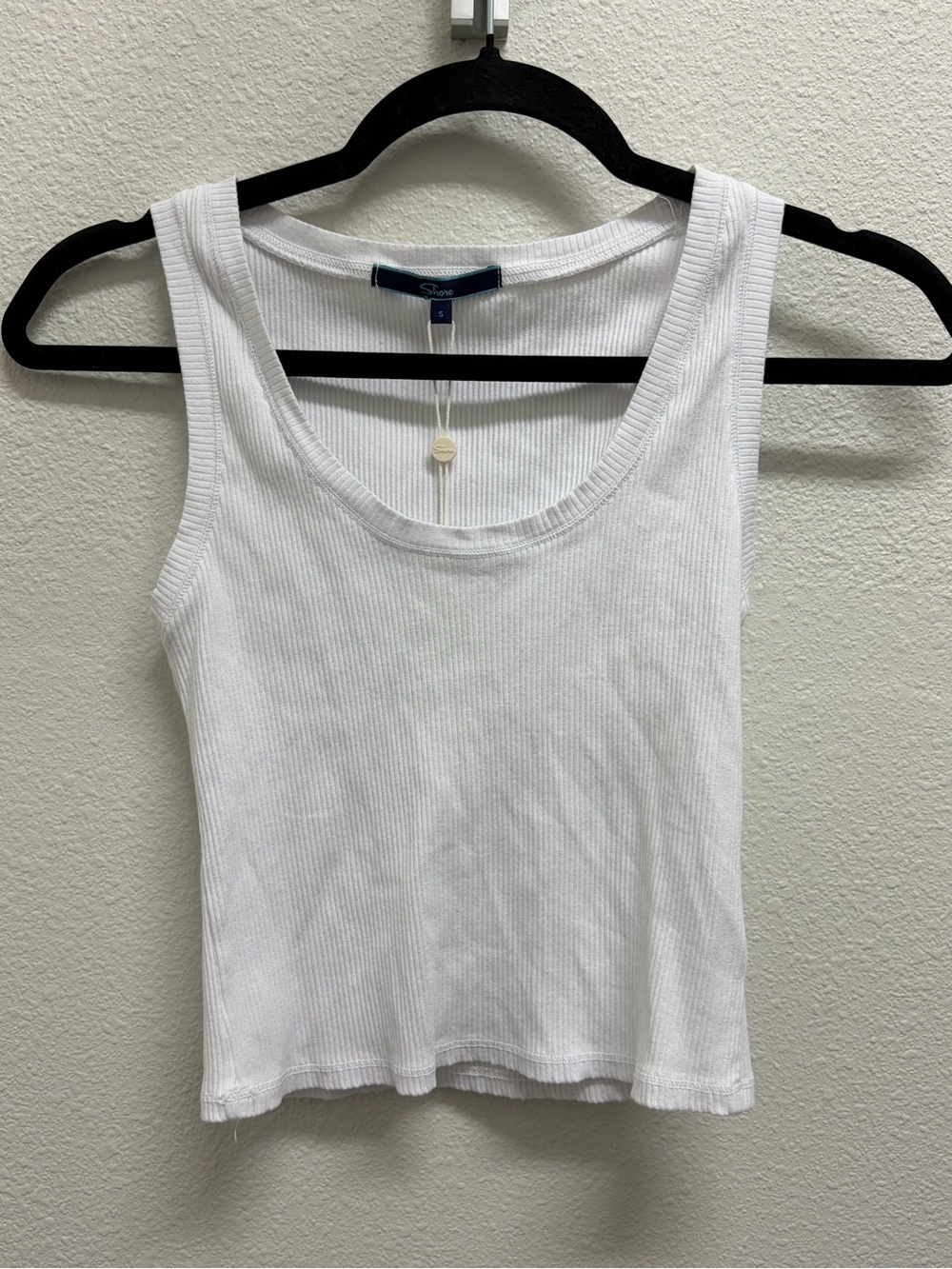 SHORE White Ribbed Scoop Tank Top